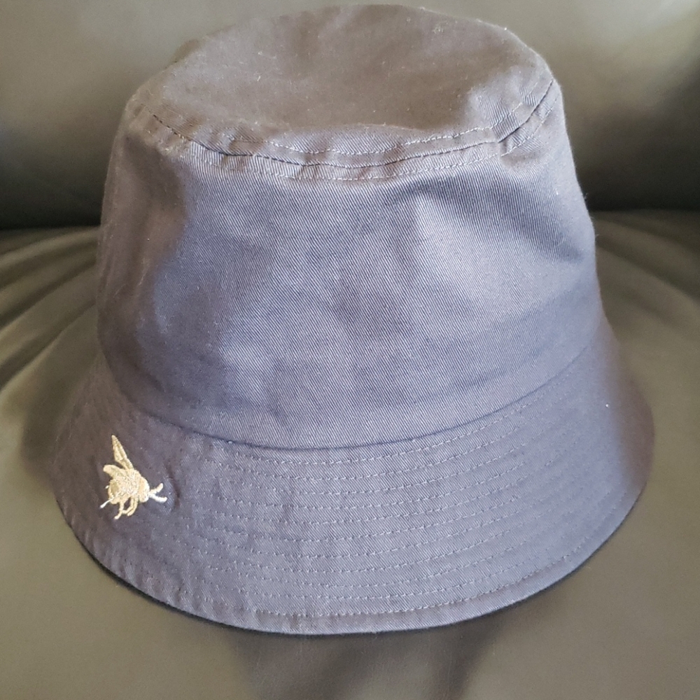 H&M Bucket hat